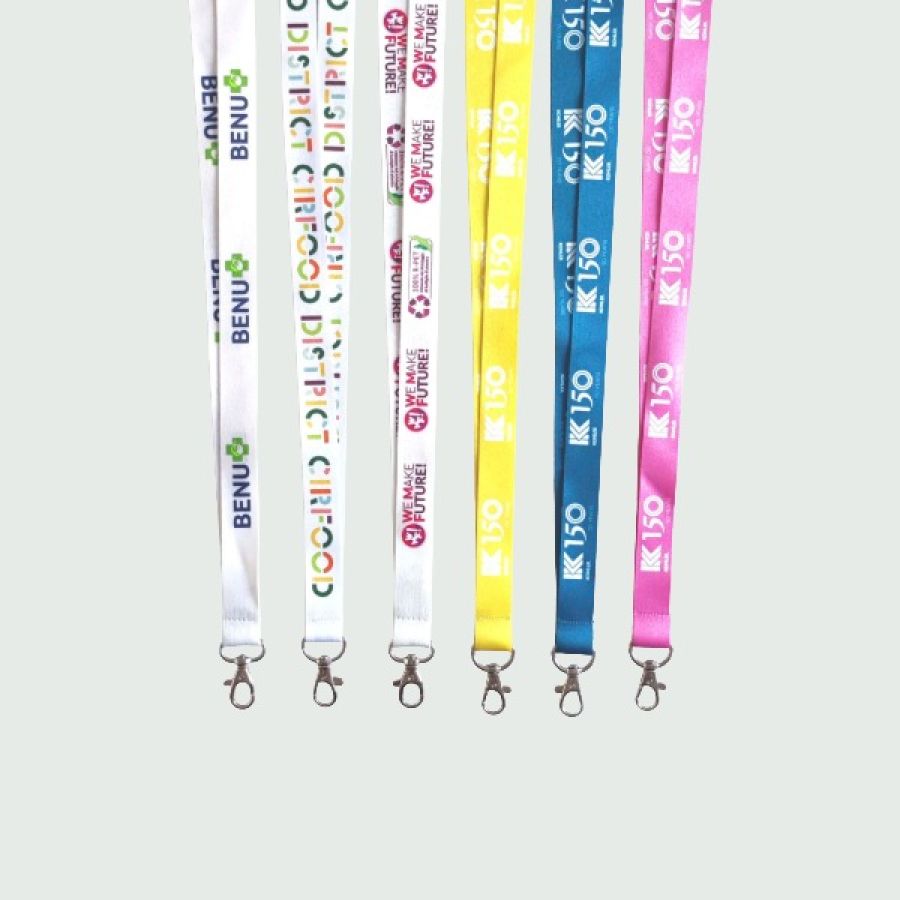cordini porta badge disponibili in diversi colori e personalizzabili con logo aziendale